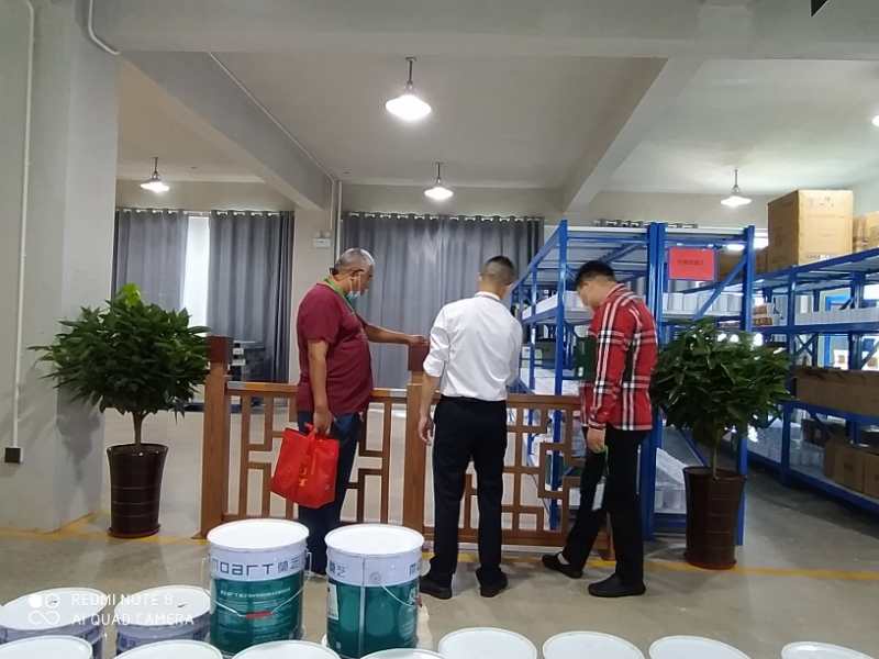 秋葵视频免费官网下载客户参观仓库