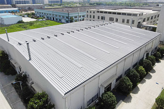 苏州秋葵视频污导航金属屋面防水施工效果